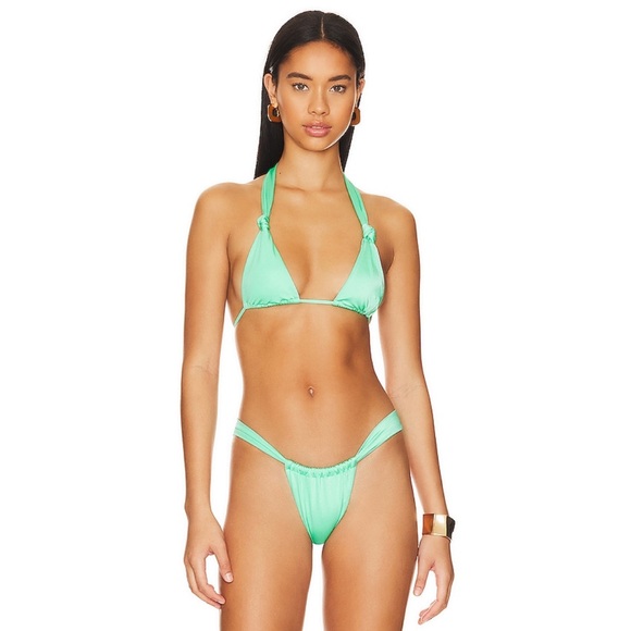 AGUA BENDITA X REVOLVE ❤️‍🔥 NAYA BIKINI TOP IN MINT SIZE XS